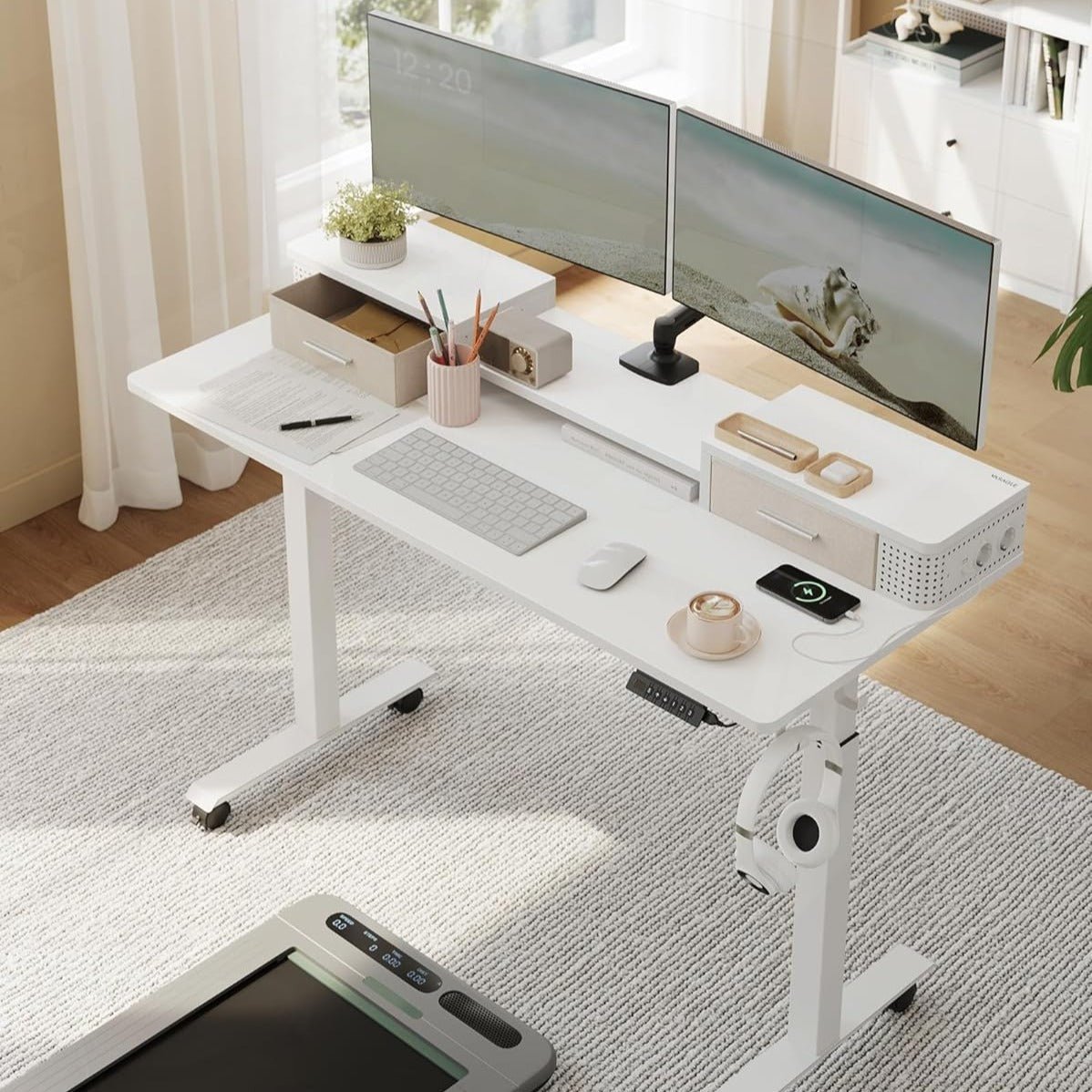 Elektrischer Stehtisch mit LED - Gaming-Schreibtisch - Mit Steckdose & USB-Anschluss