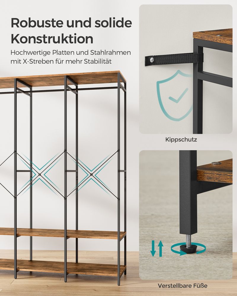 Offener Kleiderschrank mit Metallrahmen und Holzregalen