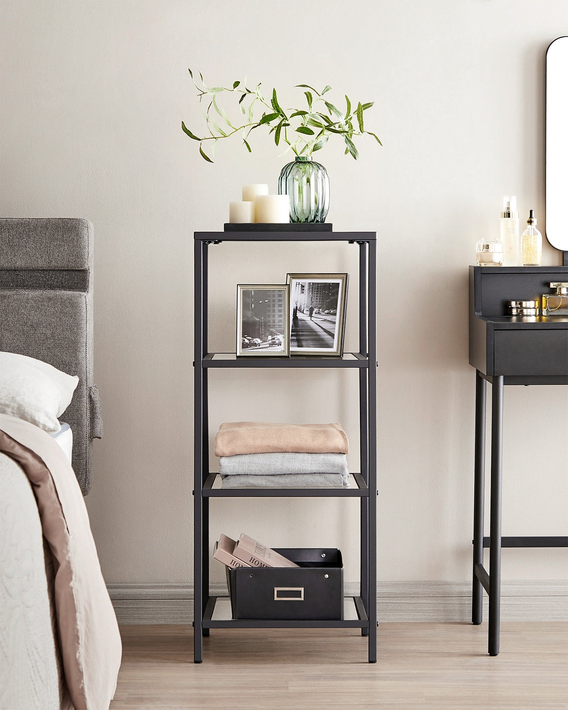 Eckschrank Glas – 5 oder 6 Ebenen – stilvoll & platzsparend